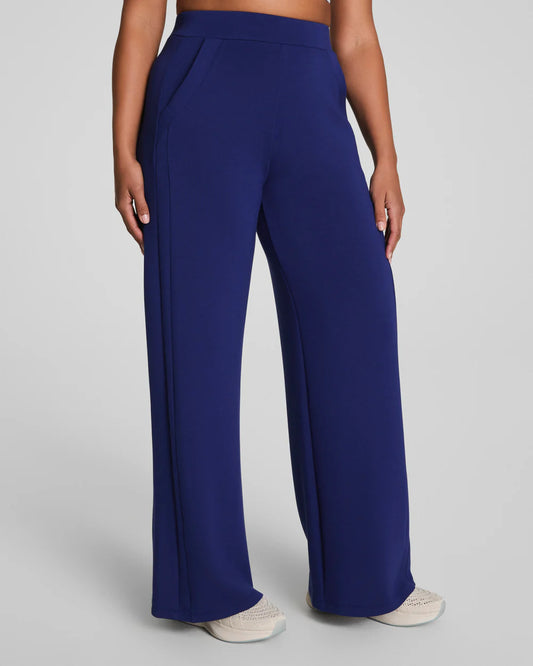AIRESSENTIALS WIDE LEG TRACK PANT