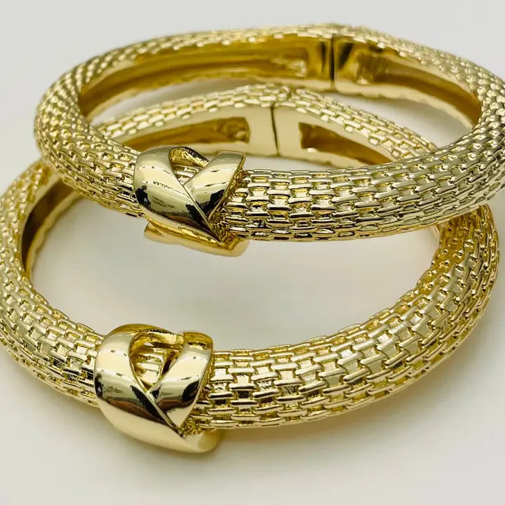 WOVEN X BANGLE
