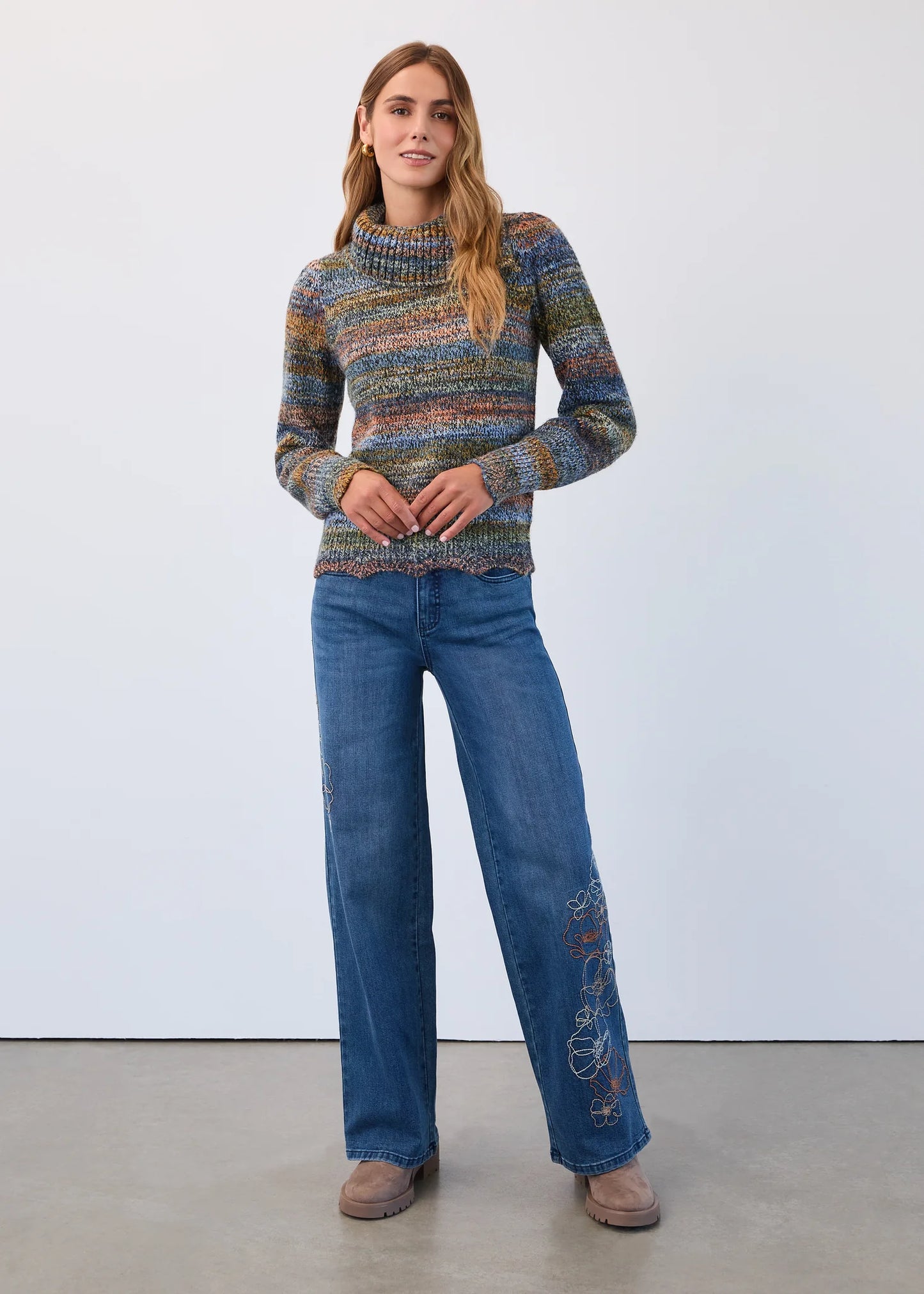 CHRISTINA FLOWER STICH PANT