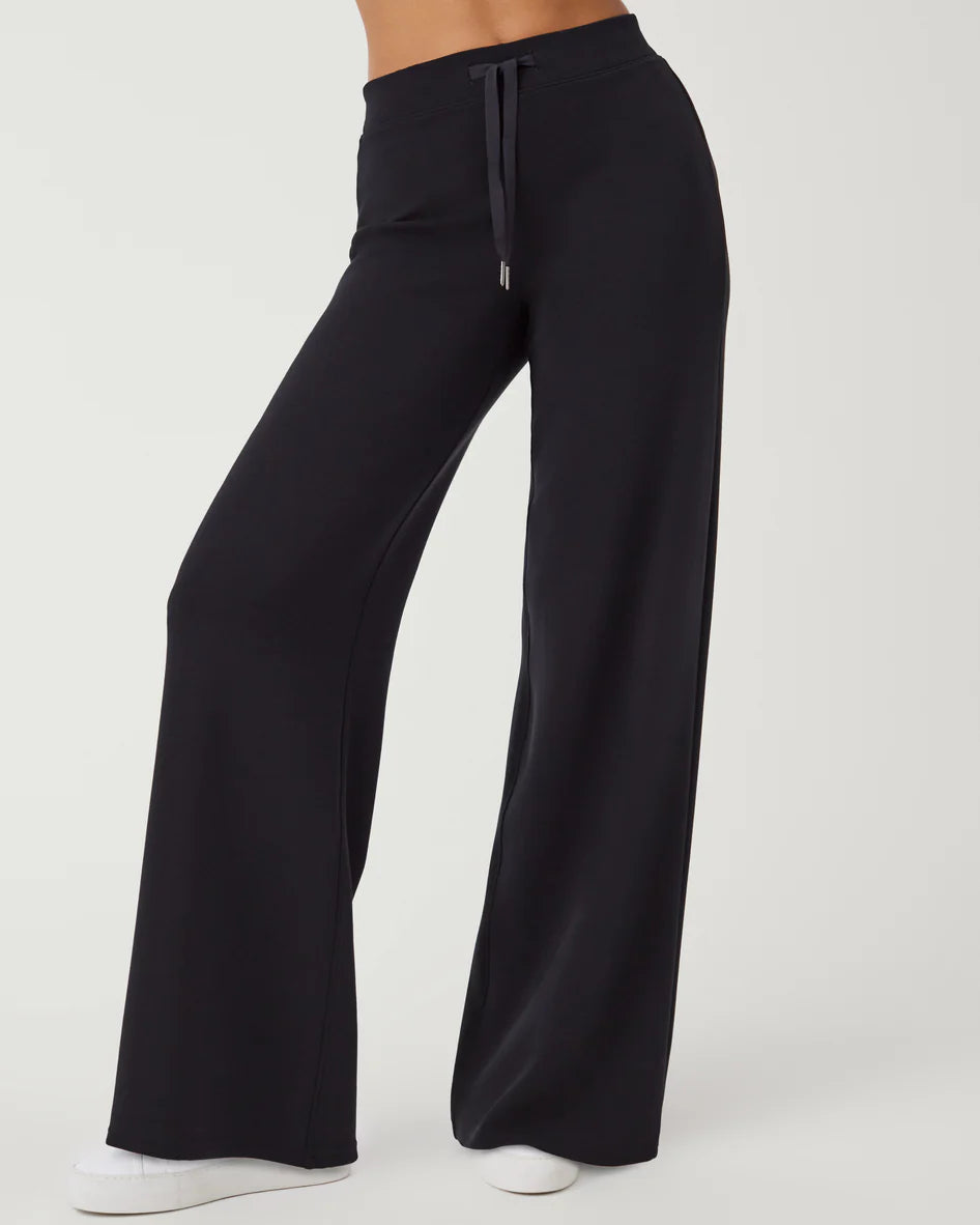 SPANX BLACK AIR ESSENTIALS PANT