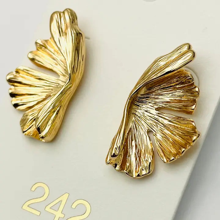 SMALL FAN EARRINGS