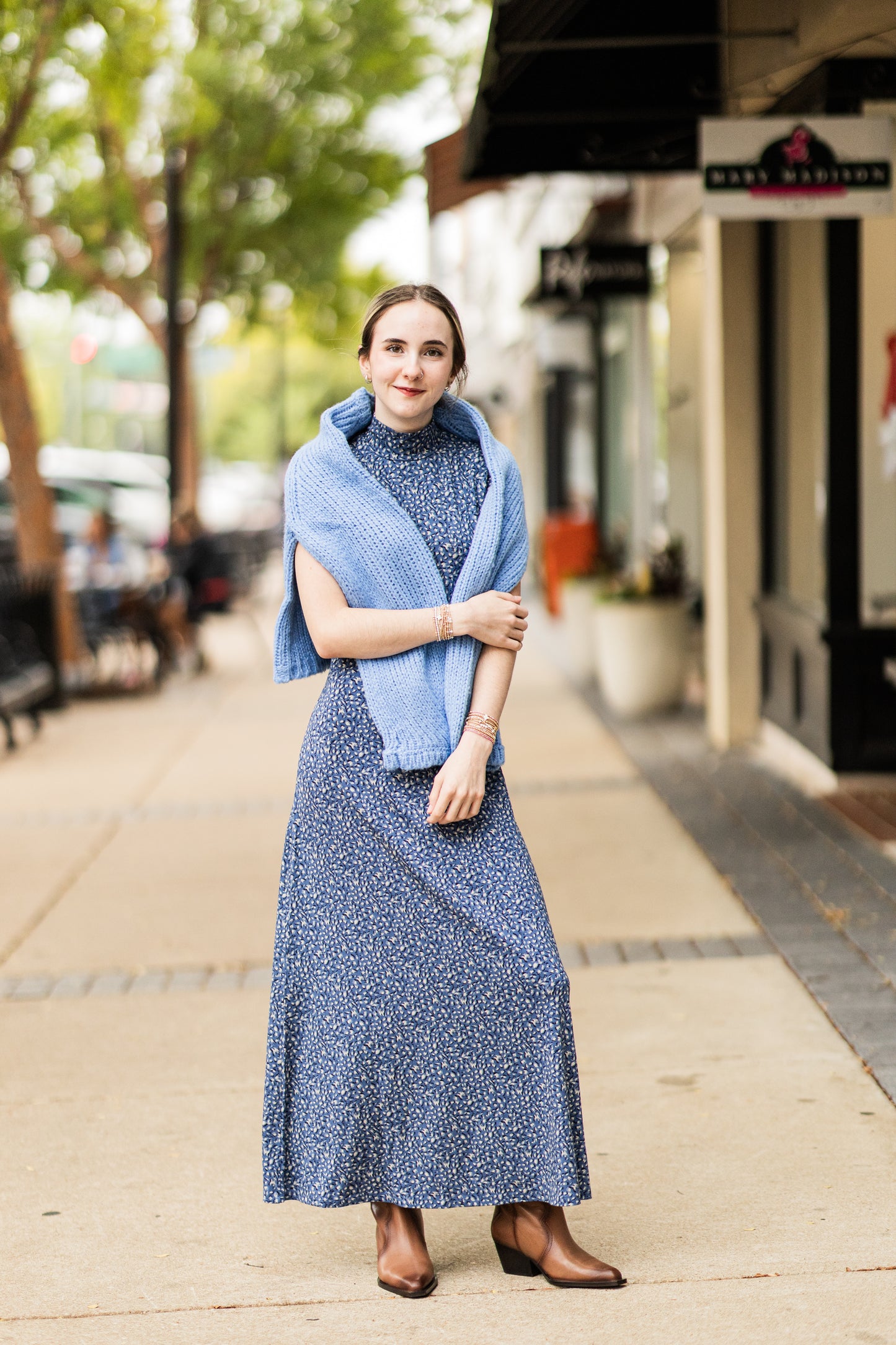 SHEENA SWEATER IN BLUE