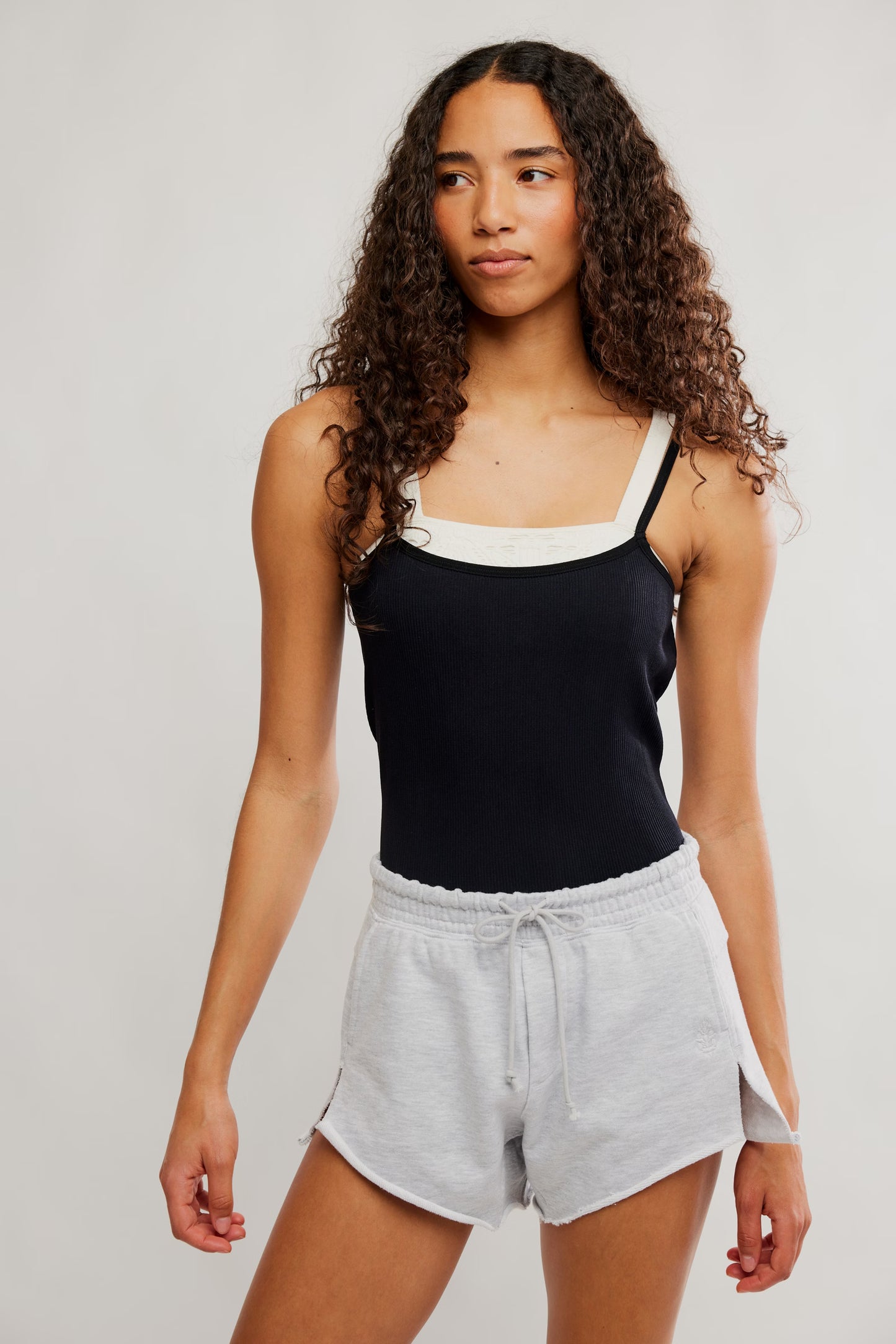 GREY KNOCKOUT SHORT