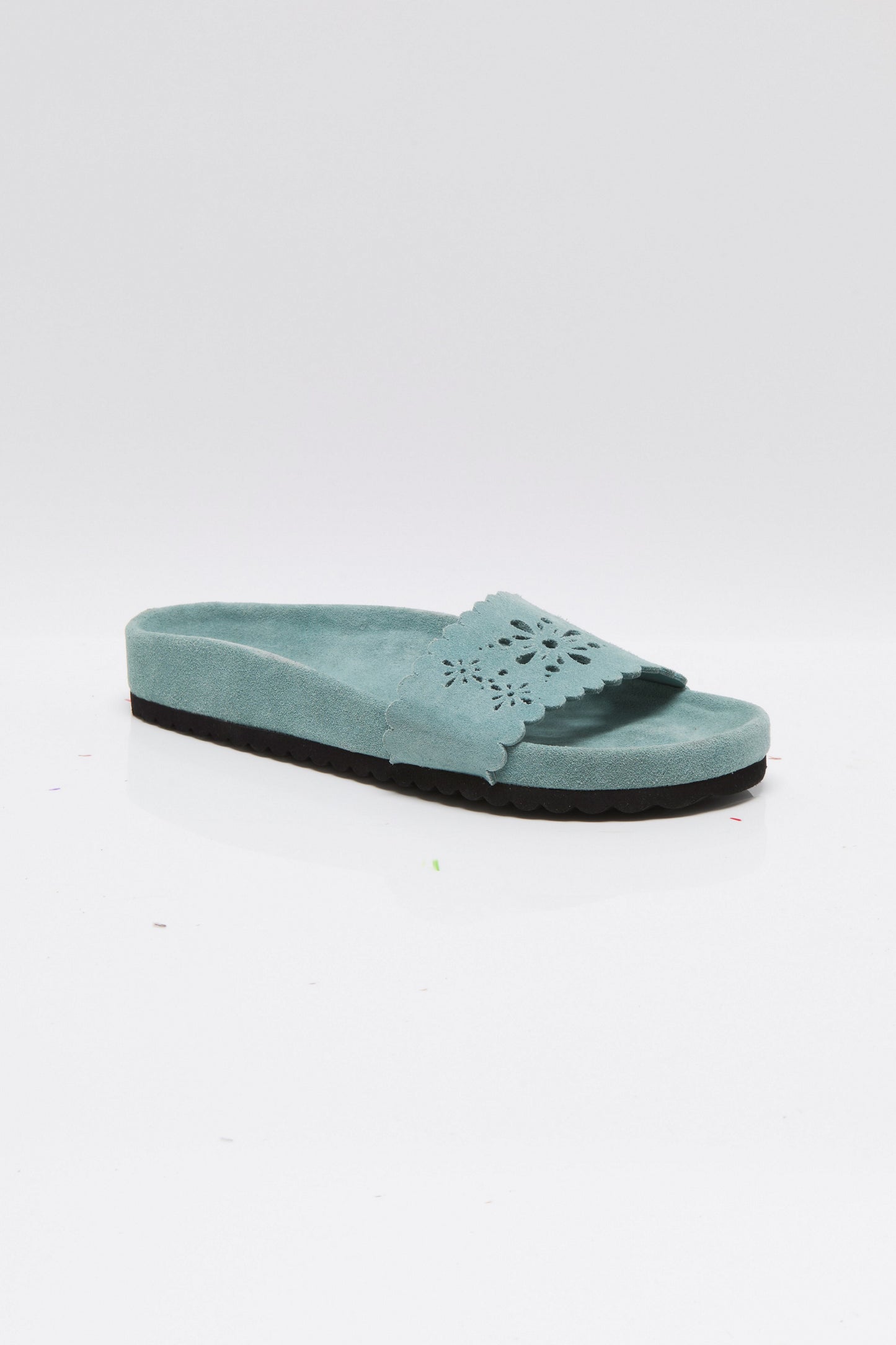 SHORE CUT OUT FOOTBED