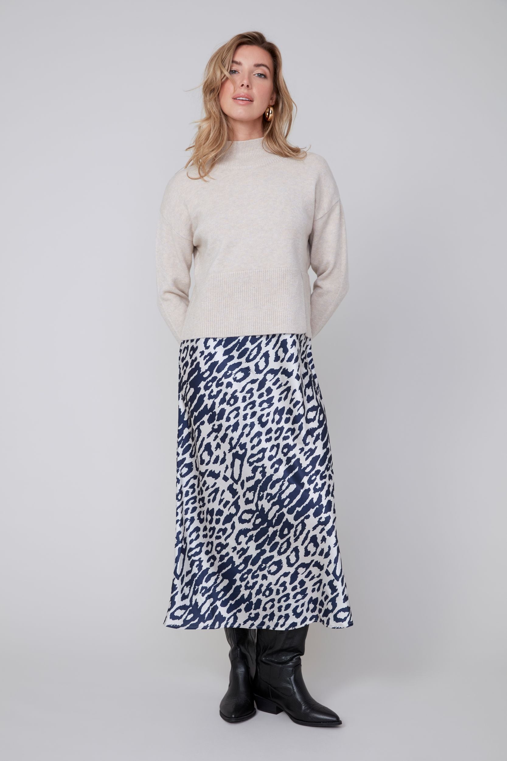 OYSTER BLUE CHEETAH DRESS LARGE OYSTER BLUE CHEETAH DRESS LARGE