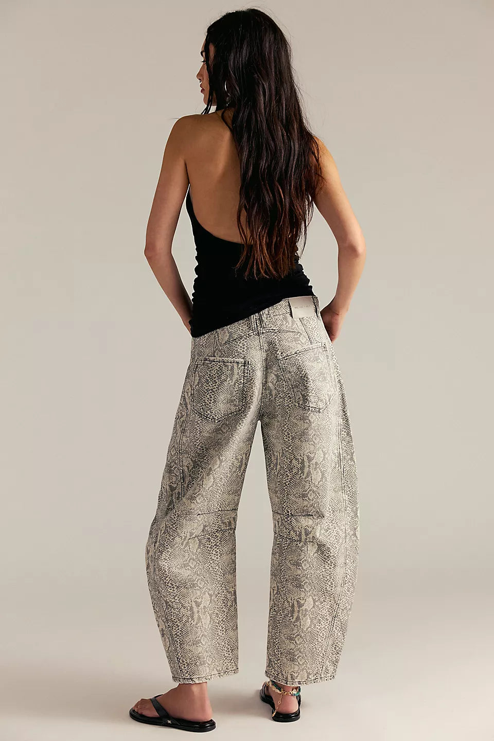SNAKE FREE PEOPLE BARRELL JEANS