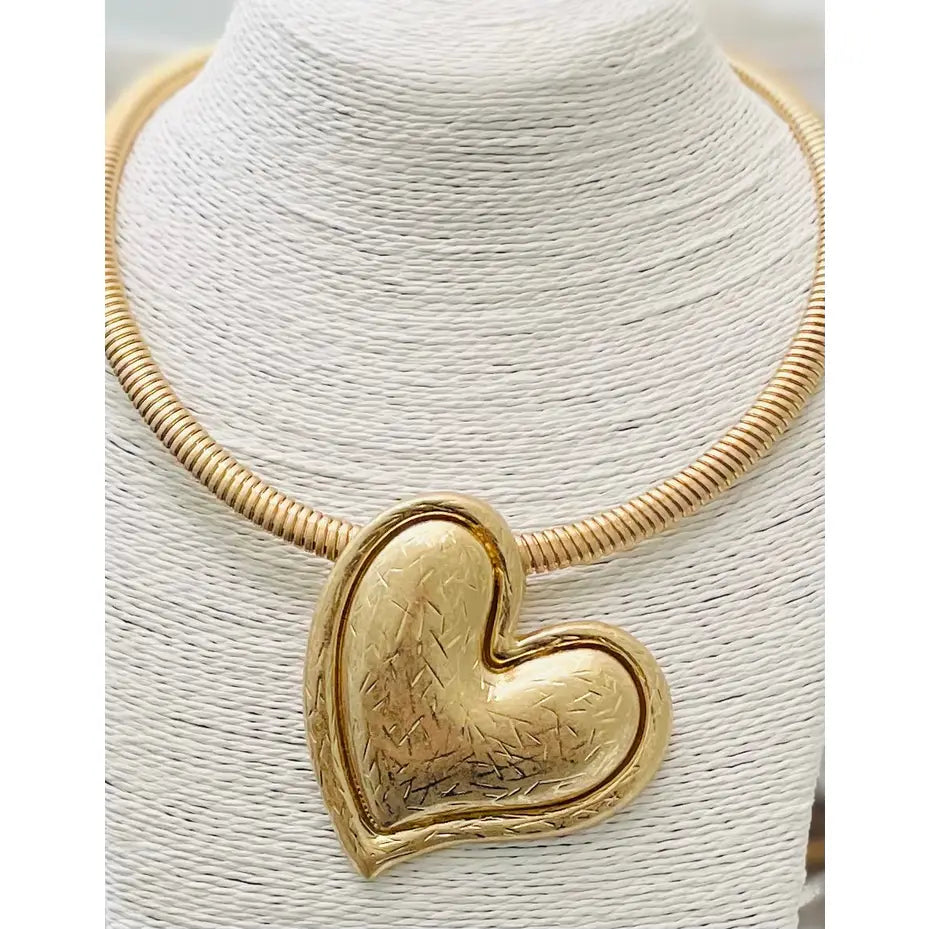 FLOATING OMEGA HEART NECKLACE