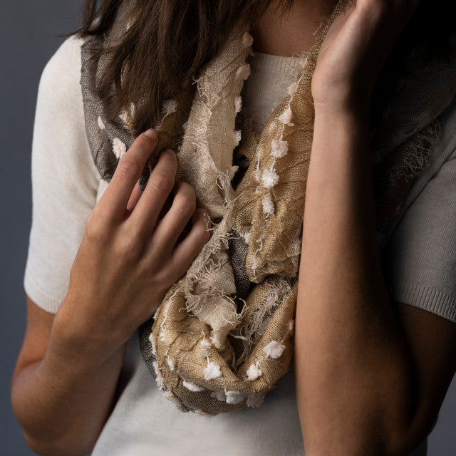 TEXTURED SUMMER INFINITY SCARF