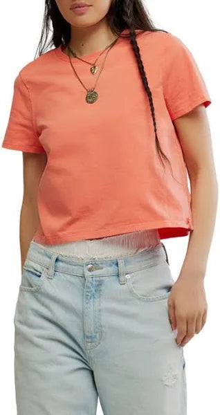 EVERYDAY TEE