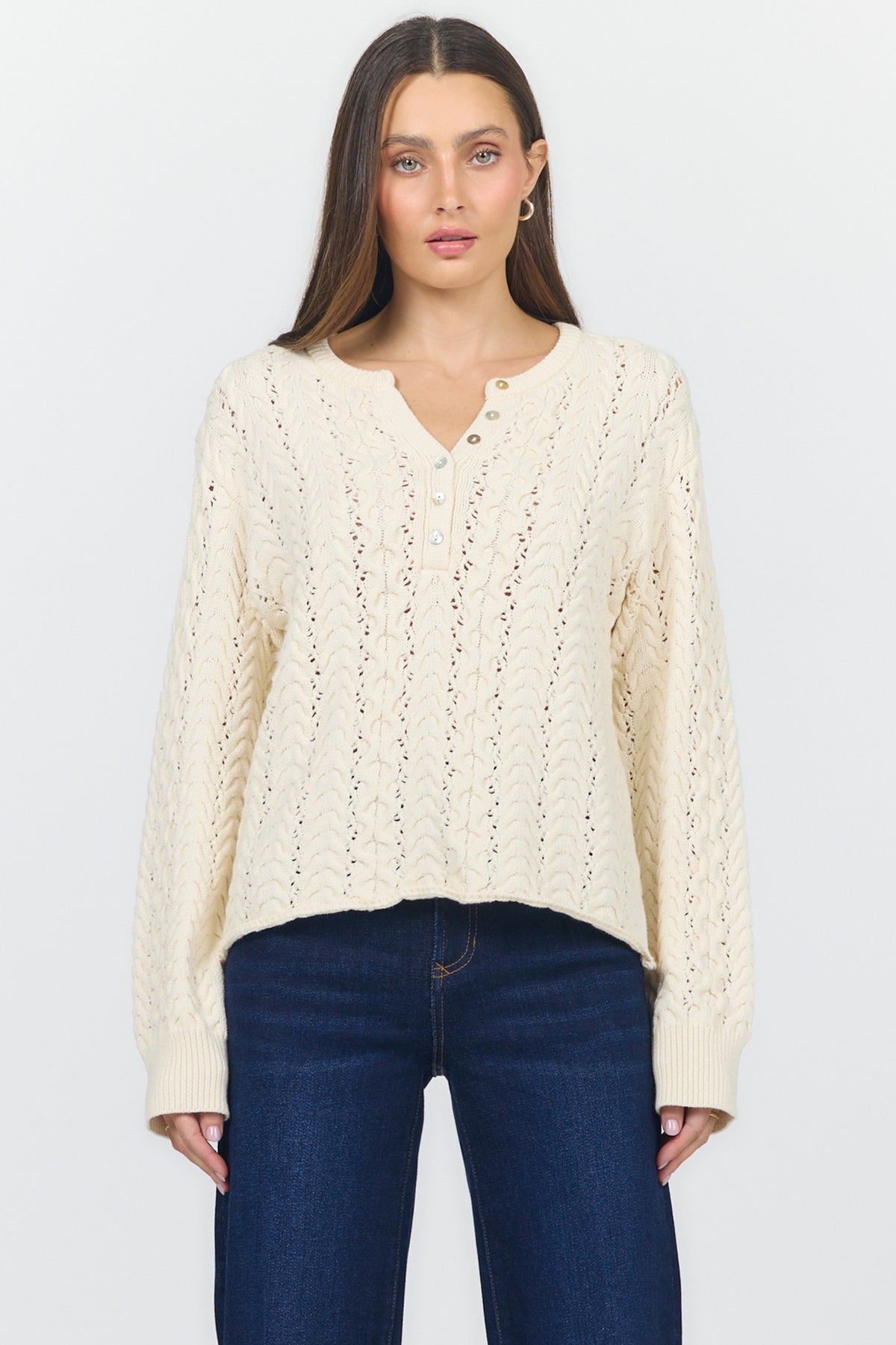 CREAM DREYA SWEATER