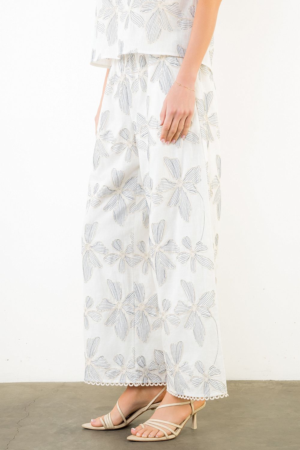 FLORAL WIDE LEG PANT
