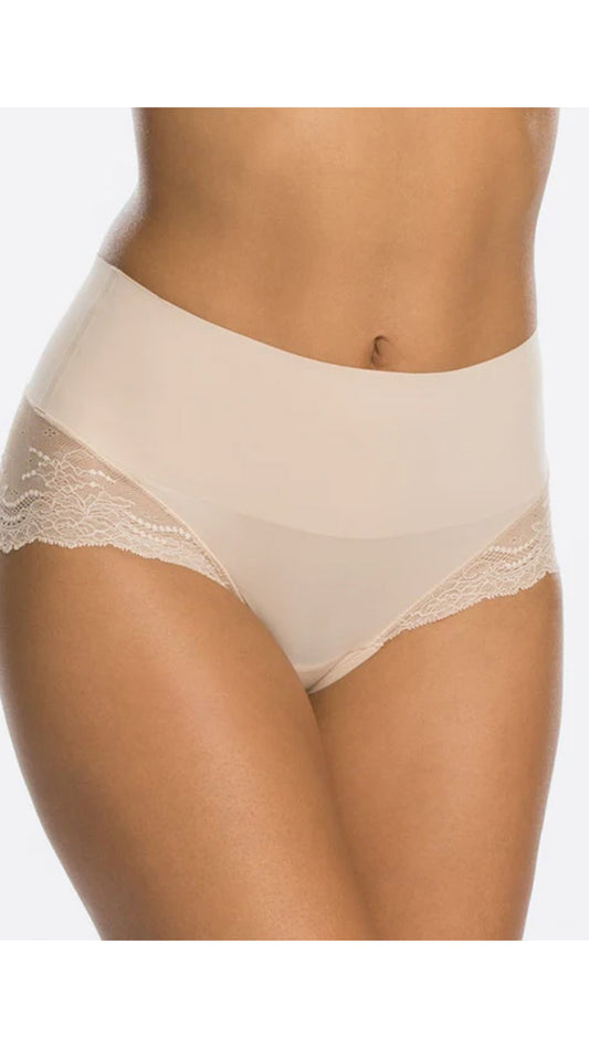 UNDIE-TECTABLE LACE BY SPANX