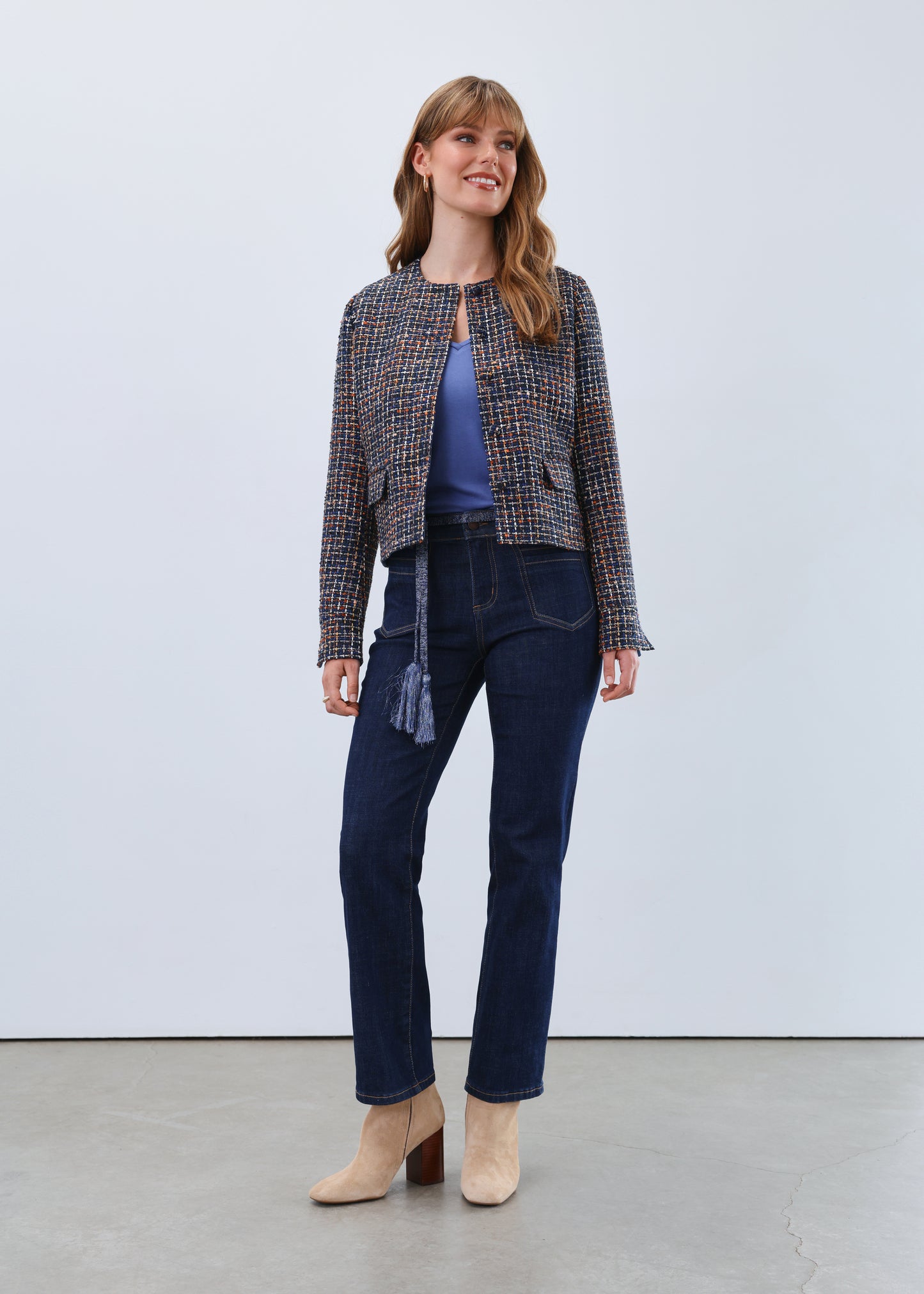 CLASSY COLLARLESS TWEED