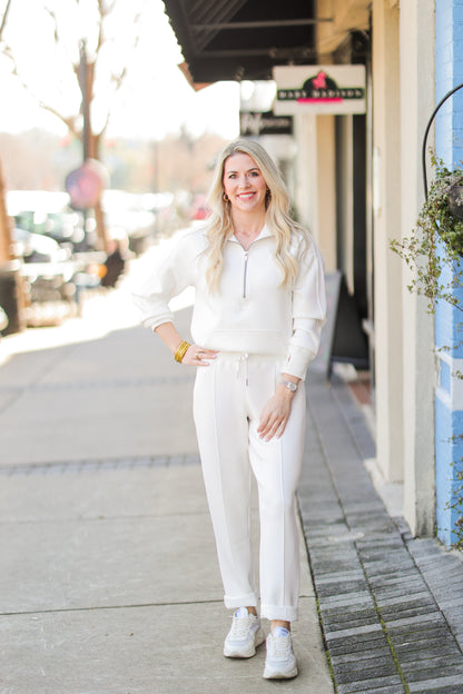 LUXE HALF ZIP AIRESSENTIALS TUNIC