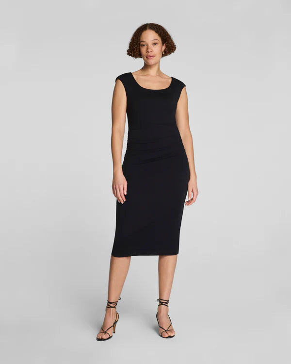 SPANXSMOOTH JERSEY SCOOP NECK RUCHED MIDI