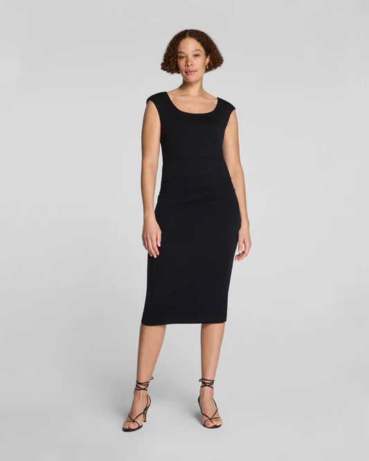 SPANXSMOOTH JERSEY SCOOP NECK RUCHED MIDI