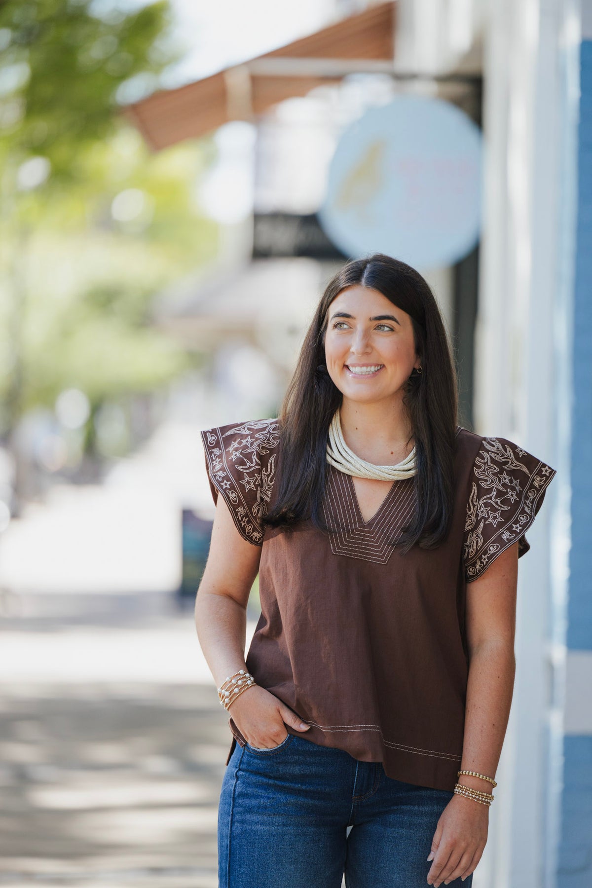 BROWN STITCH TOP