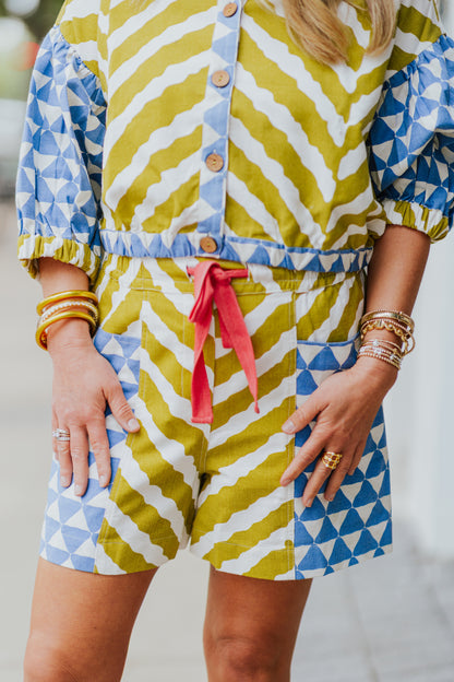 PATCH PRINT SHORT