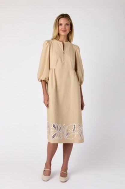 INDIE DRESS IN ECRU