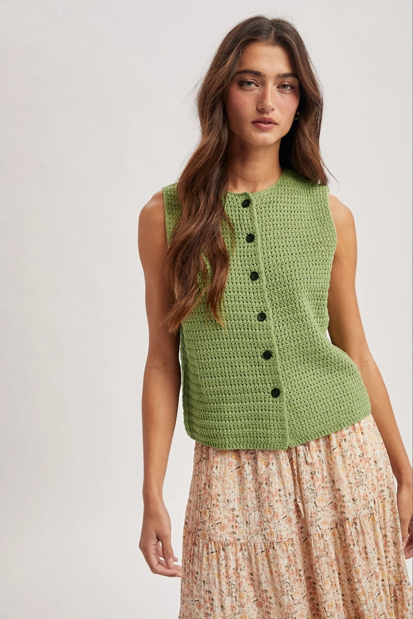 BUTTON UP PISTACHIO TOP