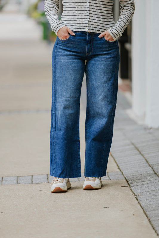 CURATOR MEG WIDE LEG