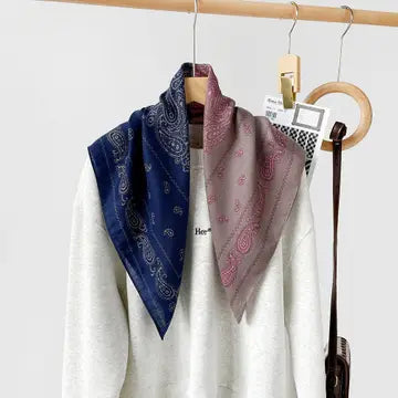 ACCENT SCARF