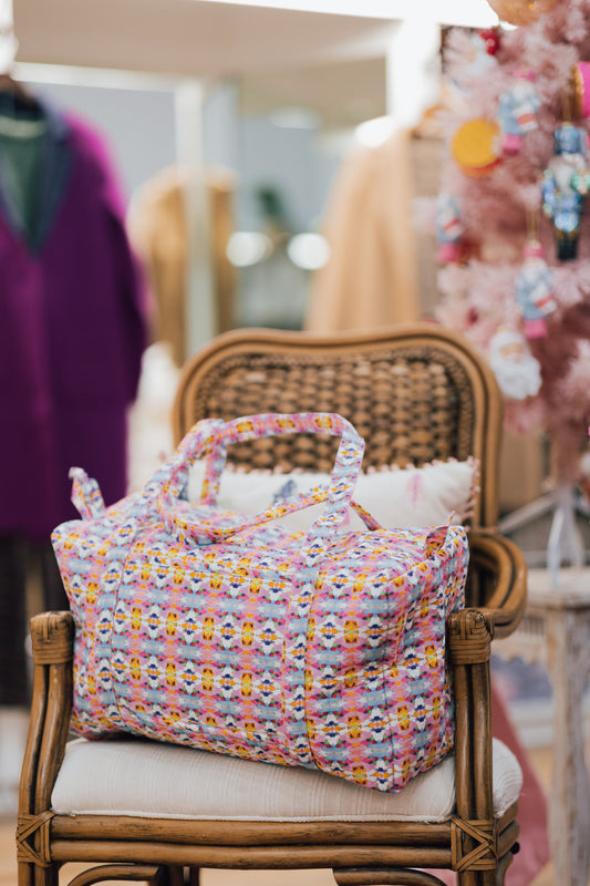 SUMMER PINK WEEKENDER