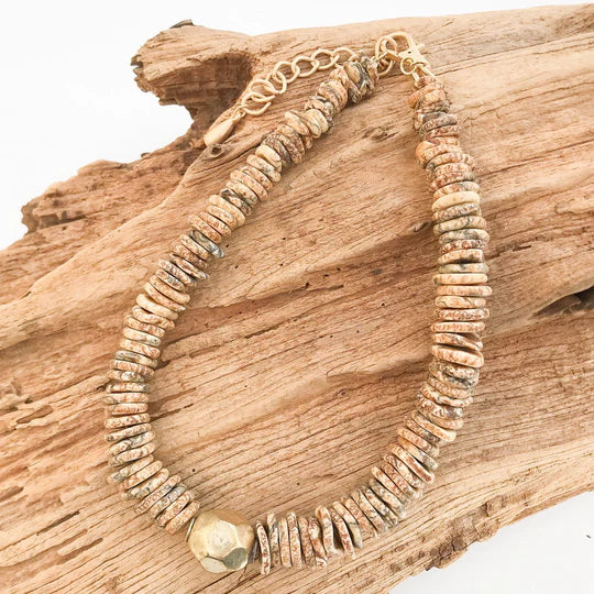 GEMSTONE HEISHI DISC NECKLACE WITH PRISM BRASS