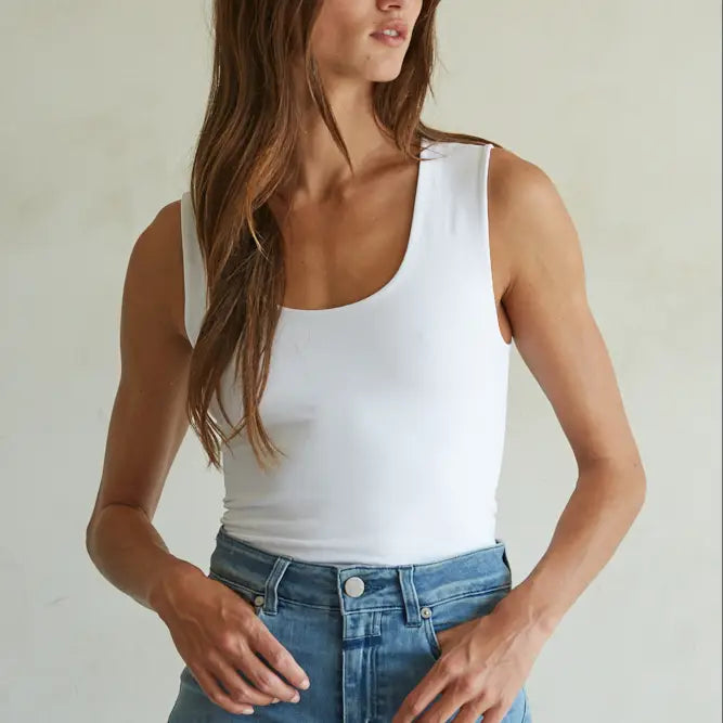DOUBLE LAYERED SEAMLESS TOP
