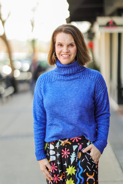 COZY YARN TURTLENECK SWEATER