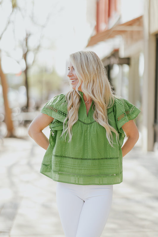 KELLY FLUTTER SLEEVE TOP