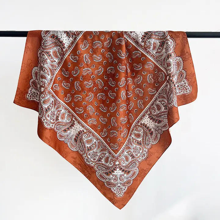 ACCENT SCARF