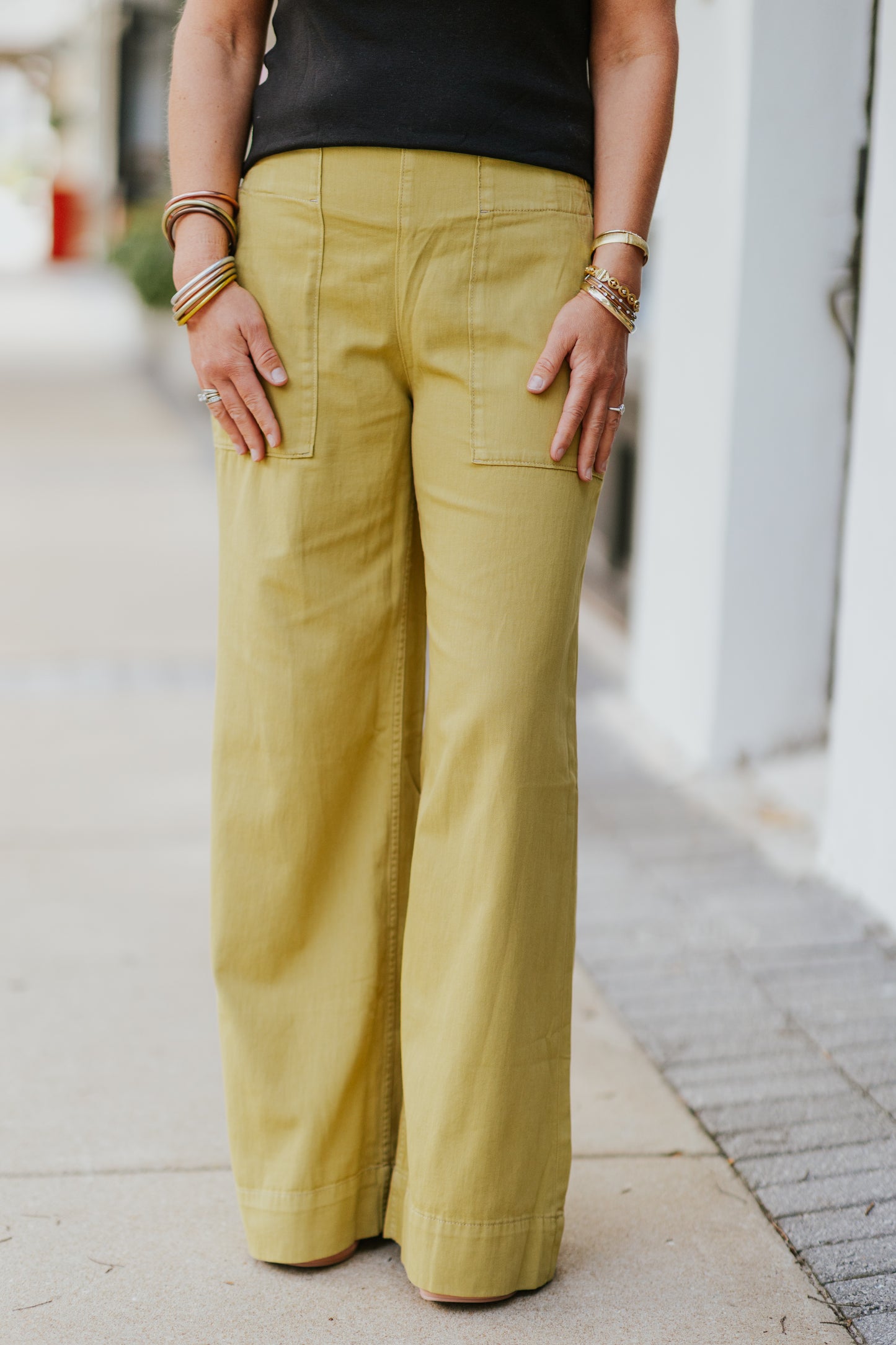 BREEZY DENIM PULL ON
