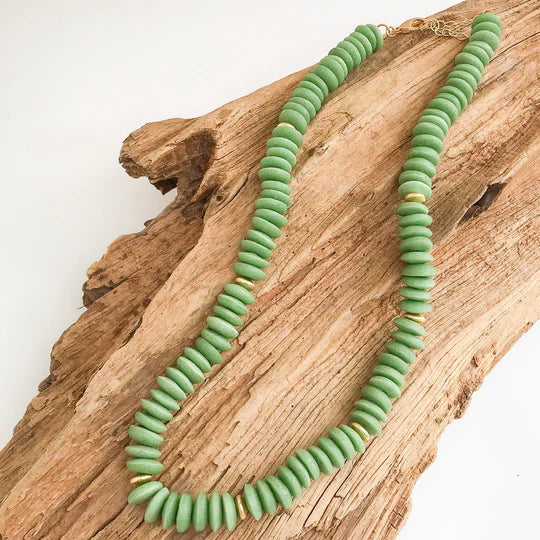 LONG HEISHI NECKLACE