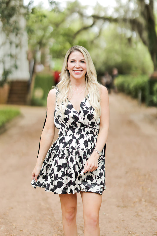CONTRAST SURPLICE VOLUME MINI DRESS