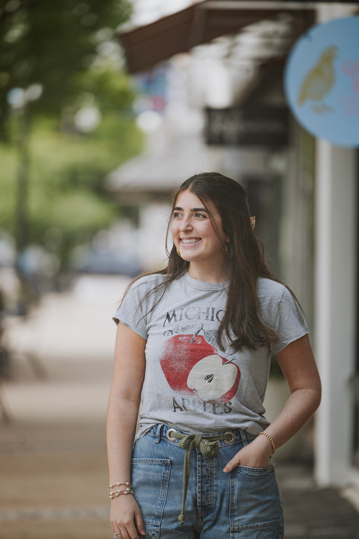APPLE NOVA TEE