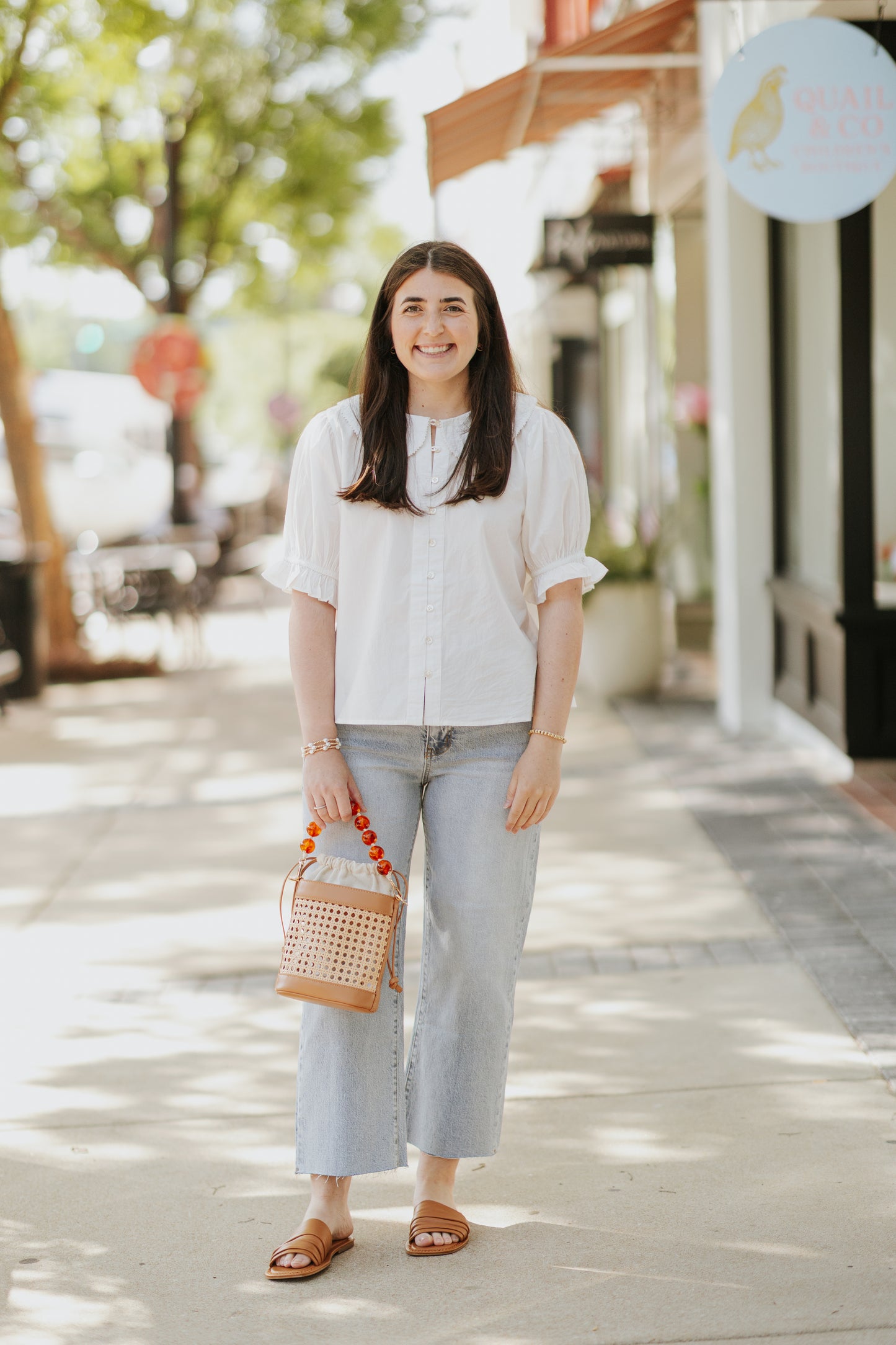 WHITE COLLARED TOP