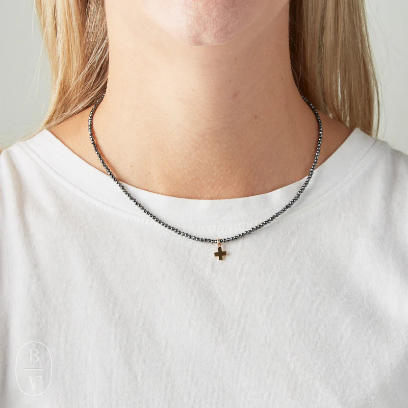 SILVER HEM CHOKER 17 CROSS