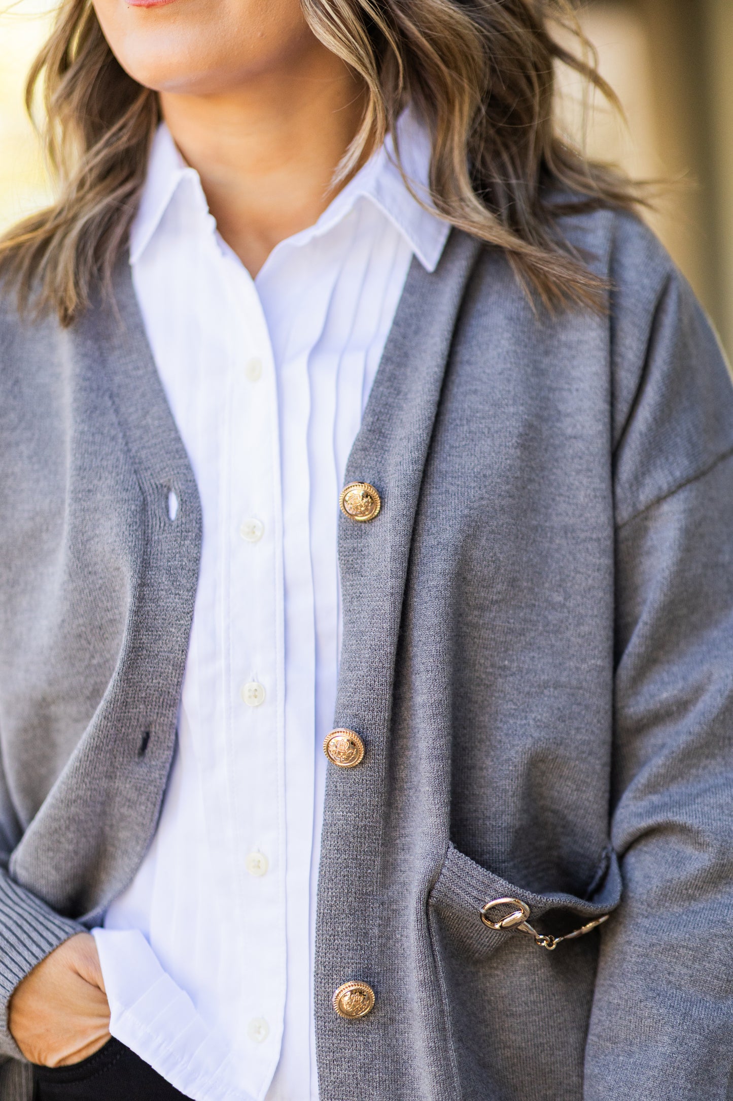 FAWN BUCKLE BIT CARDIGAN