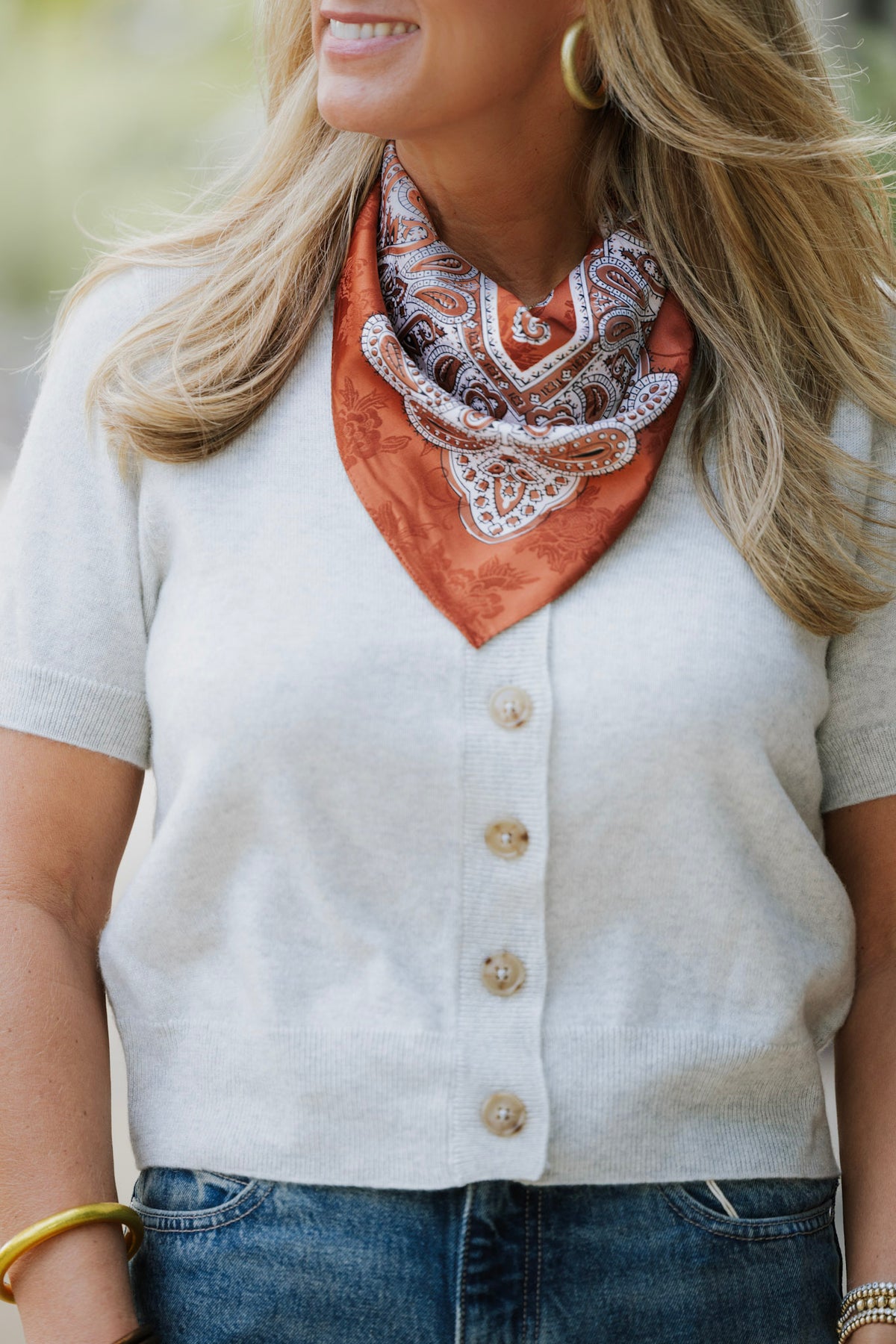 VNECK CARDI