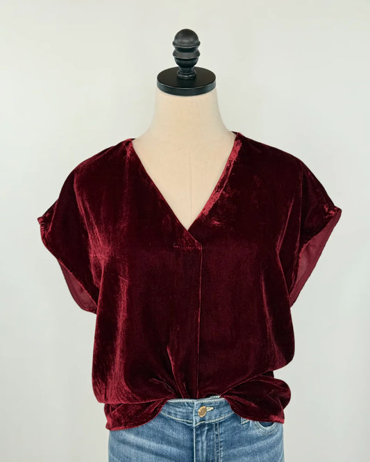 KRISTEN BEAUJOLAIS TOP