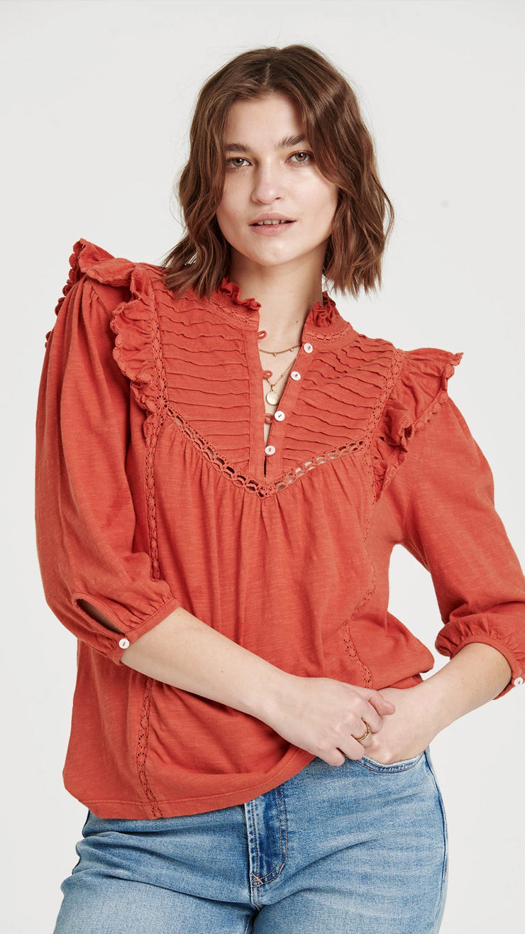 KENDALL PLEATED TOP