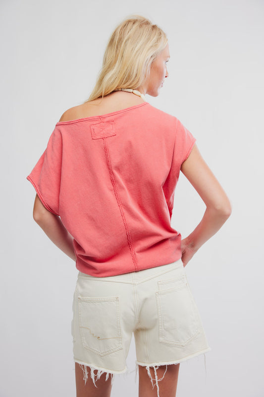 SOUR SWEET PEGGY TEE