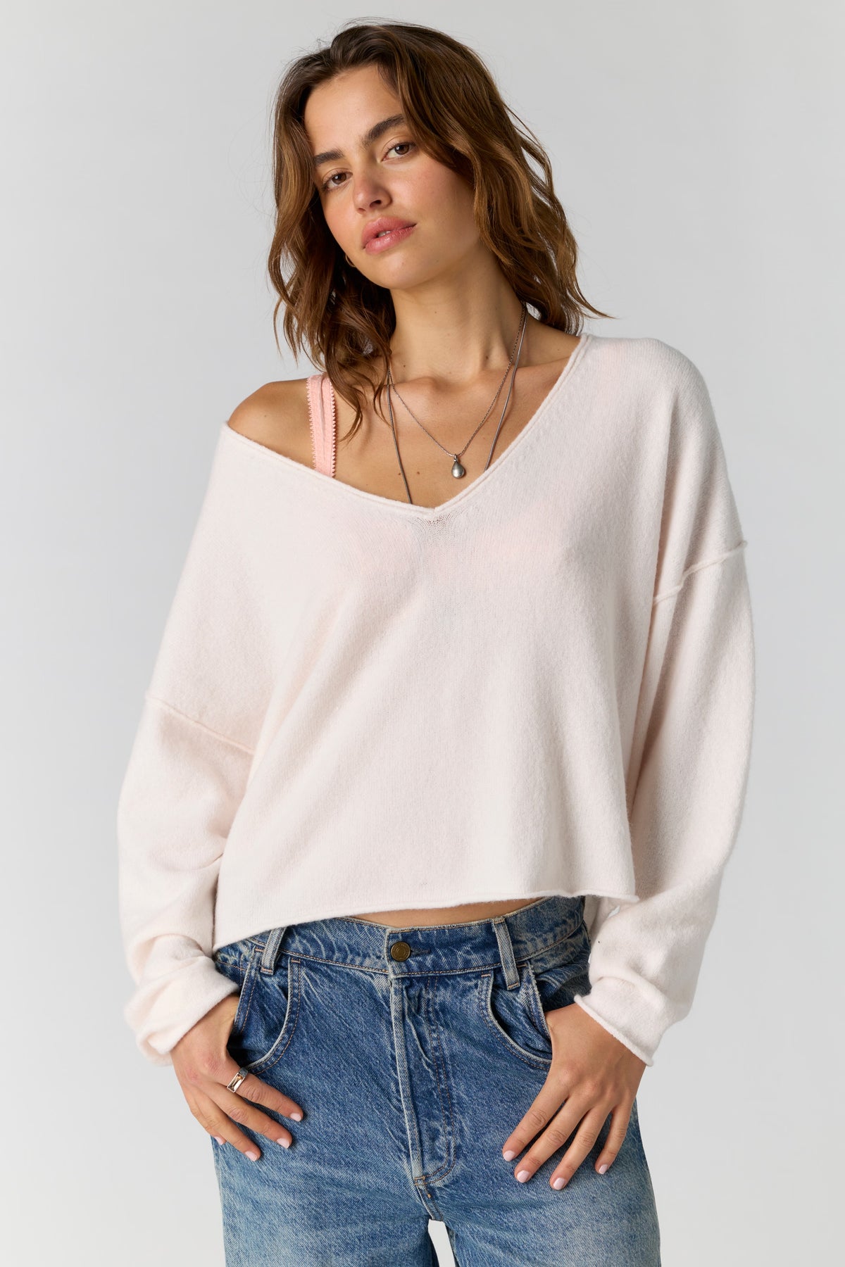 SEE VNECK SWEATER
