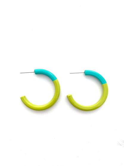 MEDIUM COLOR HORN HOOPS