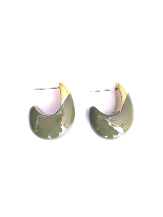 TEAR DROP HORN EARRINGS