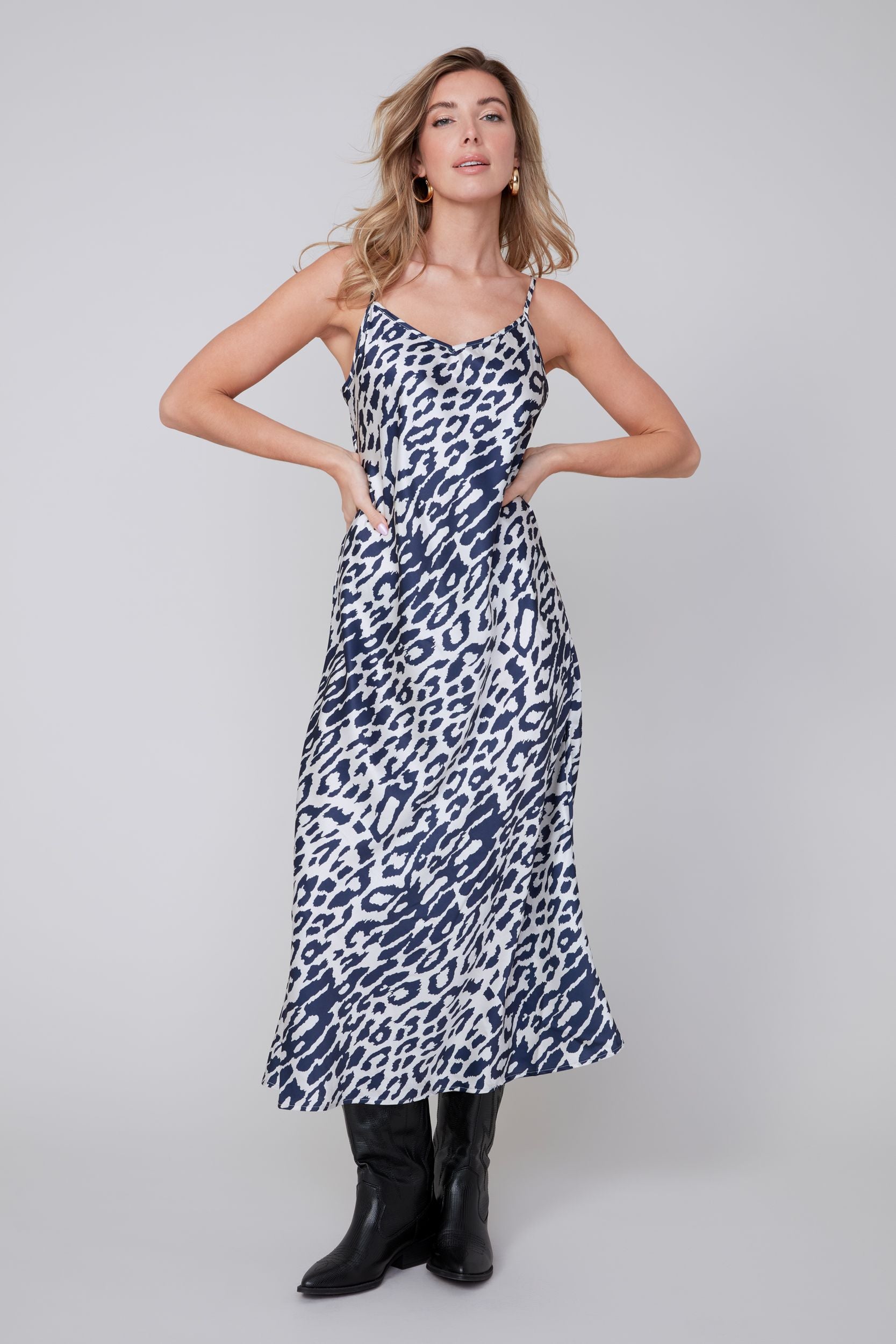 OYSTER BLUE CHEETAH DRESS LARGE OYSTER BLUE CHEETAH DRESS LARGE