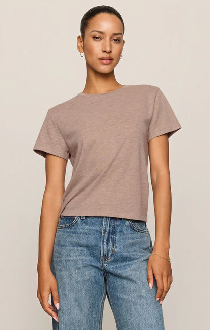 TOURIST TEE