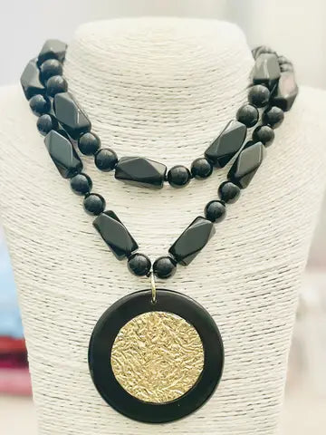 DOUBLE STRAND PENDANT