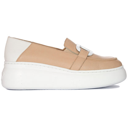 WILD NATURAL WONDER PLATFORMS